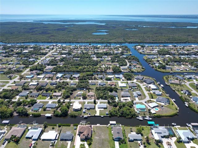 18310 VAN NUYS CIRCLE, Port Charlotte, FL 33948