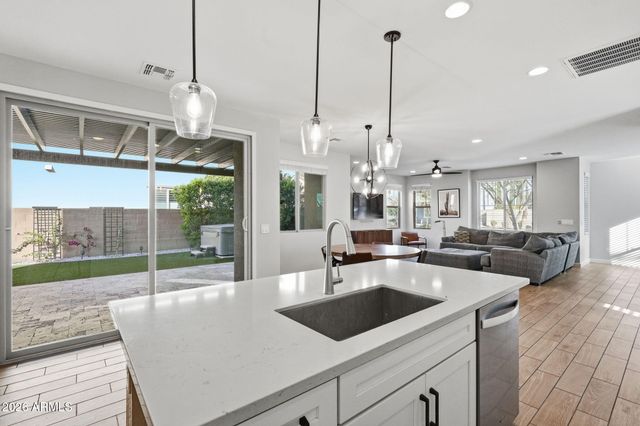 25632 N 20TH Lane, Phoenix, AZ 85085