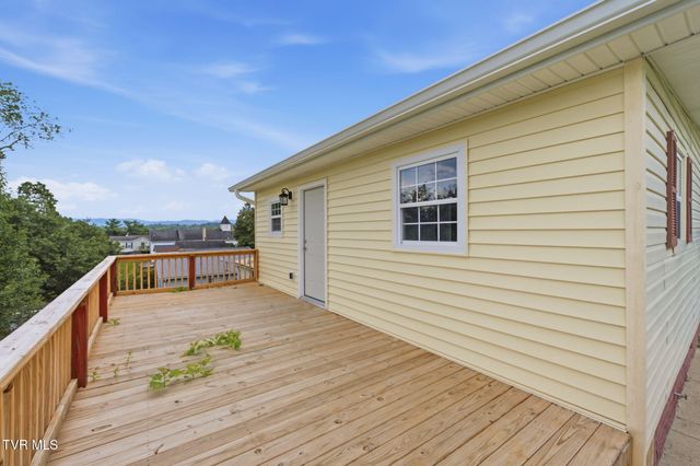 820 Montgomery Street, Johnson City, TN 37604