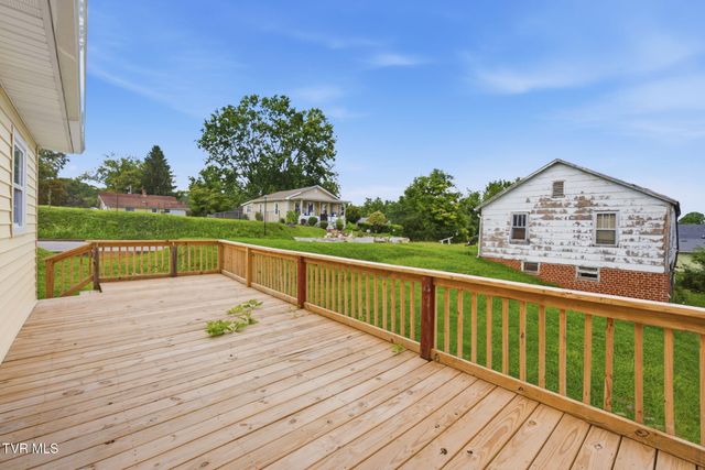 820 Montgomery Street, Johnson City, TN 37604