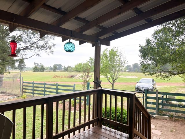 1402 An County Road 2110, Elkhart, TX 75839