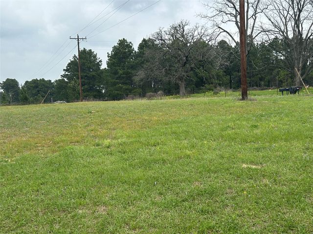 1402 An County Road 2110, Elkhart, TX 75839