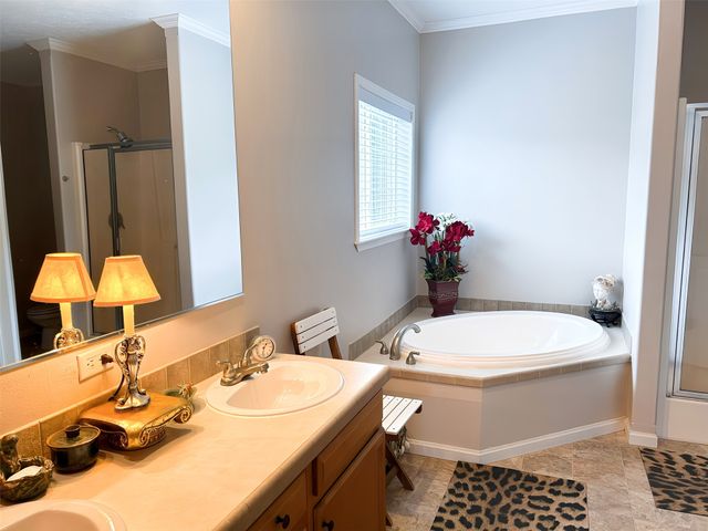 1402 An County Road 2110, Elkhart, TX 75839