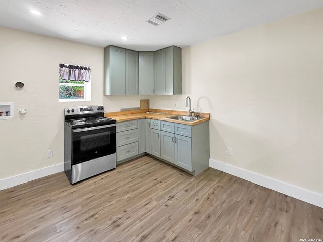 789 BARBARA DR, Canyon Lake, TX 78133