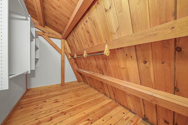 1275 S Nanagosa Trail, Suttons Bay, MI 49682