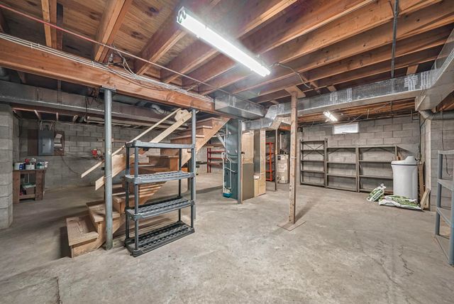 1275 S Nanagosa Trail, Suttons Bay, MI 49682