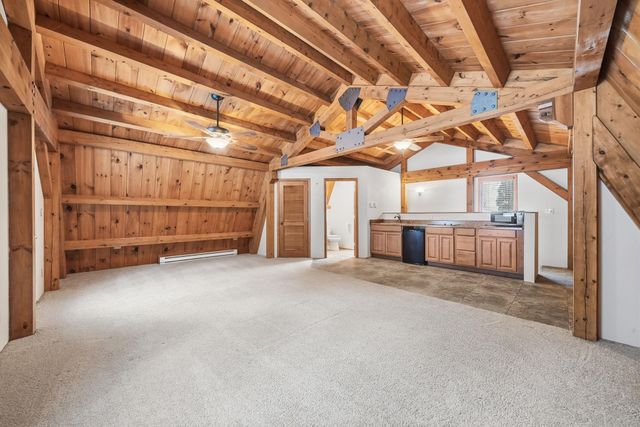 1275 S Nanagosa Trail, Suttons Bay, MI 49682