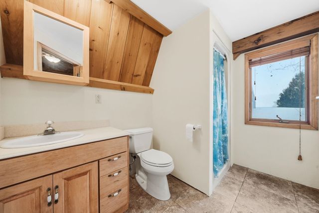 1275 S Nanagosa Trail, Suttons Bay, MI 49682