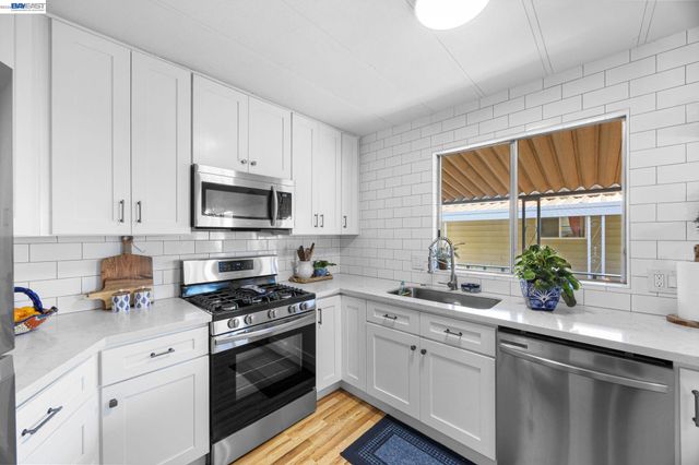 29315 Harpoon Way, Hayward, CA 94544