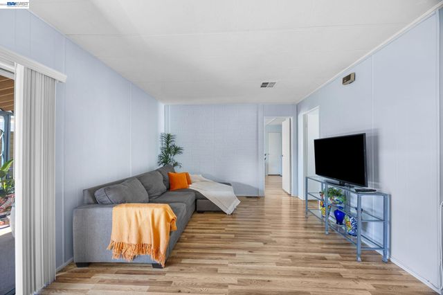 29315 Harpoon Way, Hayward, CA 94544