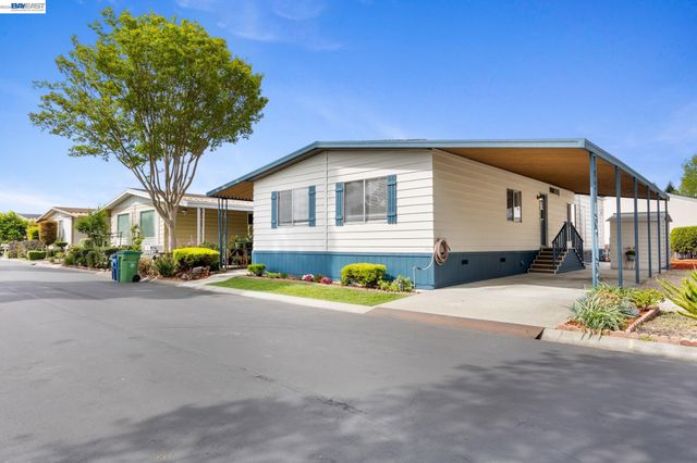 29315 Harpoon Way, Hayward, CA 94544