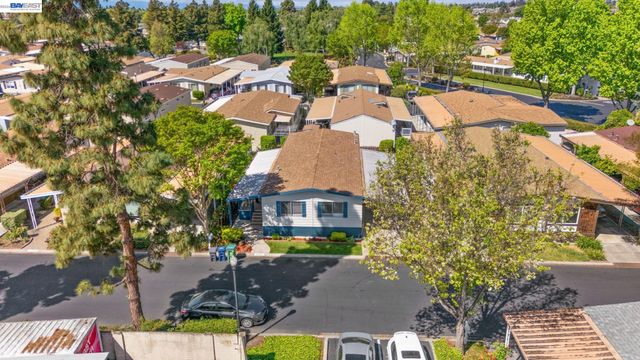 29315 Harpoon Way, Hayward, CA 94544