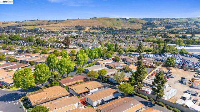 29315 Harpoon Way, Hayward, CA 94544