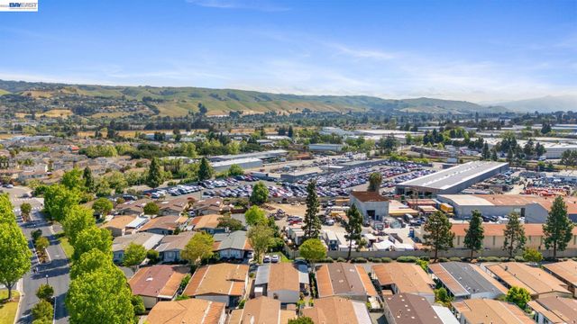 29315 Harpoon Way, Hayward, CA 94544