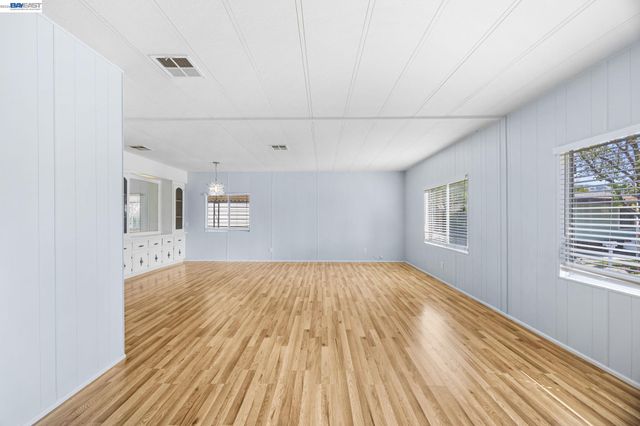 29315 Harpoon Way, Hayward, CA 94544