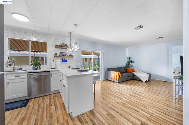 29315 Harpoon Way, Hayward, CA 94544