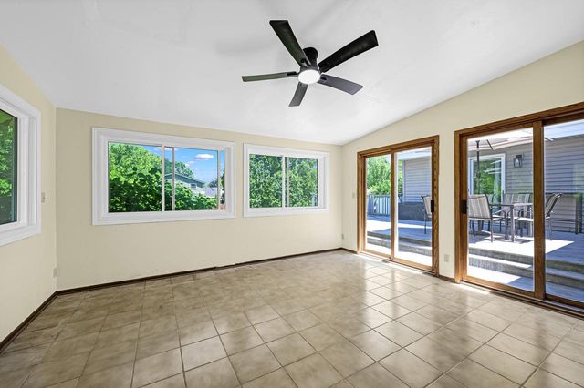 14390 W Wilbur DRIVE, New Berlin, WI 53151