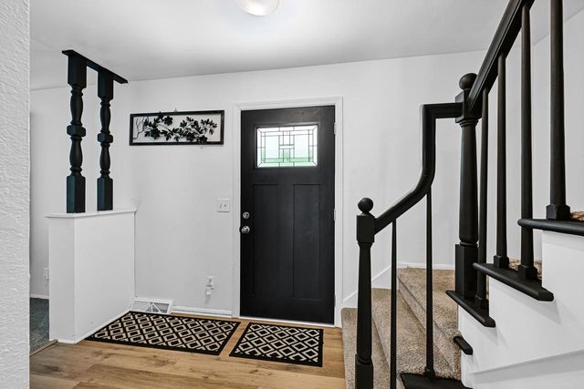 14390 W Wilbur DRIVE, New Berlin, WI 53151