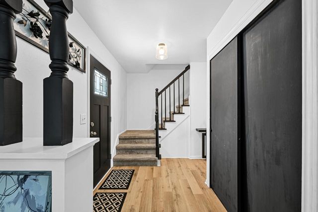 14390 W Wilbur DRIVE, New Berlin, WI 53151