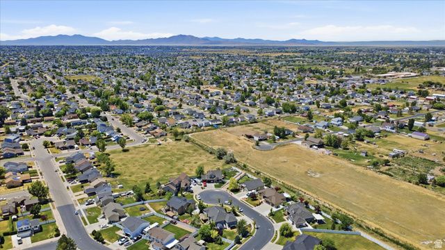 4497 S 3885 W, West Haven, UT 84401