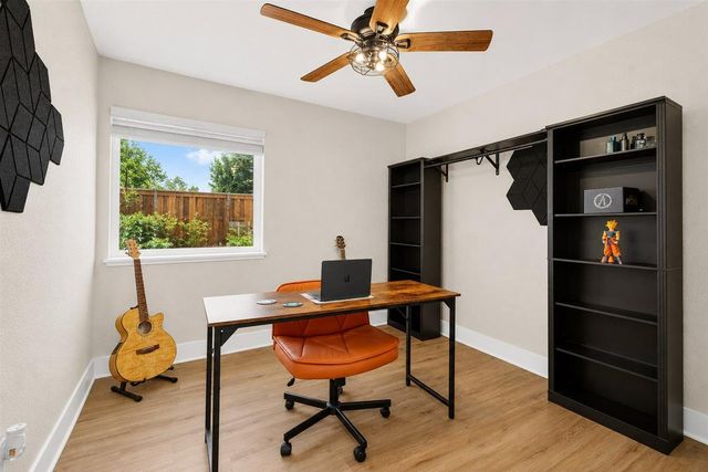 7880 White Tail Way, Sacramento, CA 95823