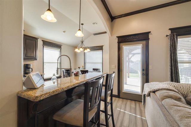 11728 SW 20th Street, Yukon, OK 73099
