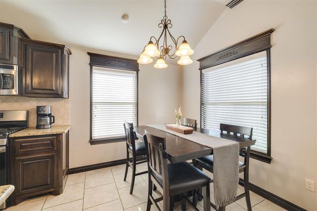 11728 SW 20th Street, Yukon, OK 73099