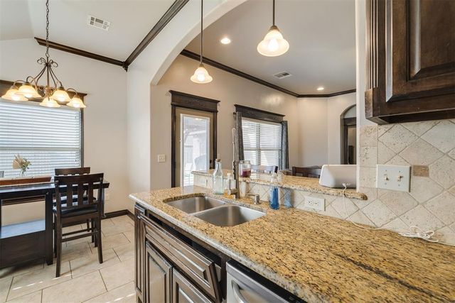 11728 SW 20th Street, Yukon, OK 73099