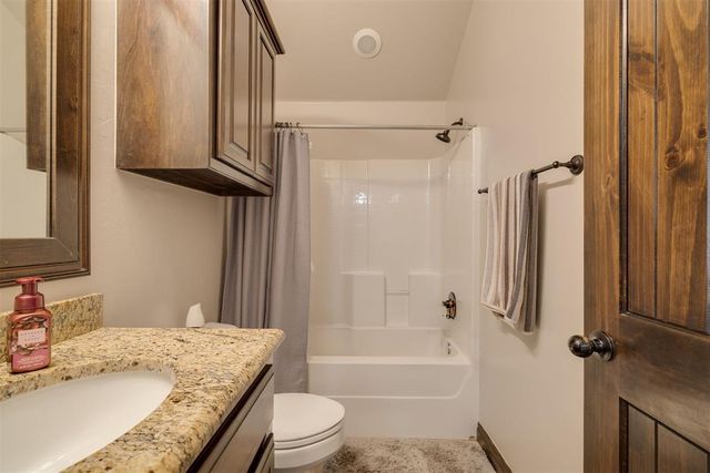 11728 SW 20th Street, Yukon, OK 73099