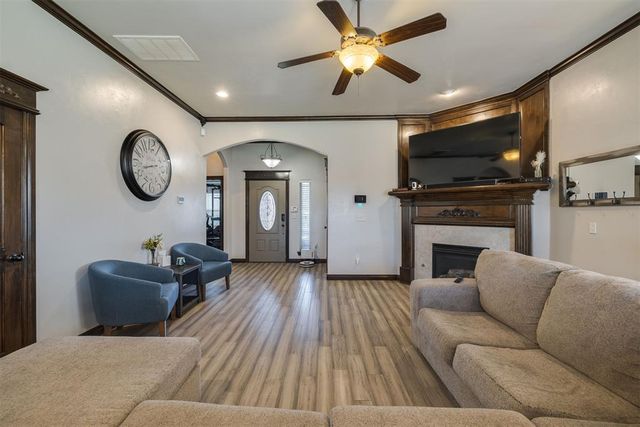 11728 SW 20th Street, Yukon, OK 73099