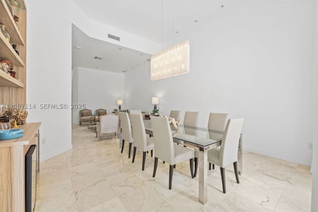 21103 NE 38th Ave 77, Aventura, FL 33180