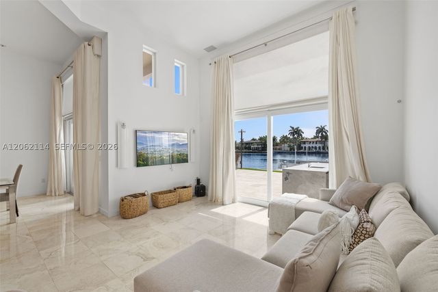 21103 NE 38th Ave 77, Aventura, FL 33180
