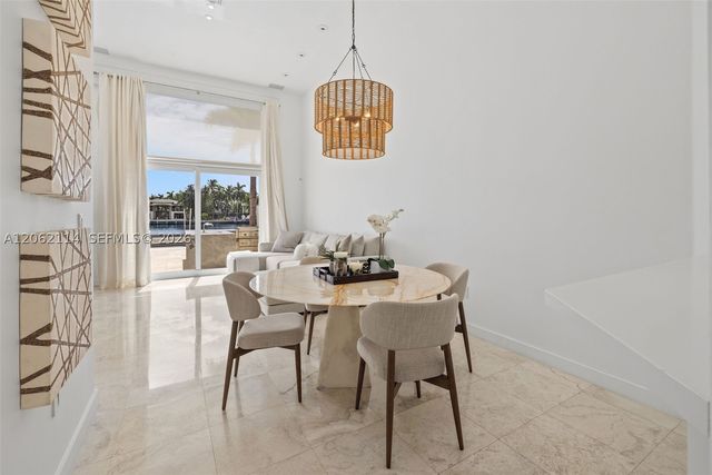 21103 NE 38th Ave 77, Aventura, FL 33180