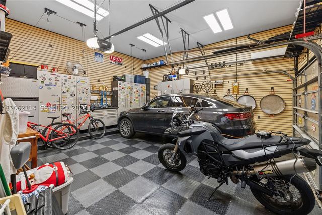 21103 NE 38th Ave 77, Aventura, FL 33180