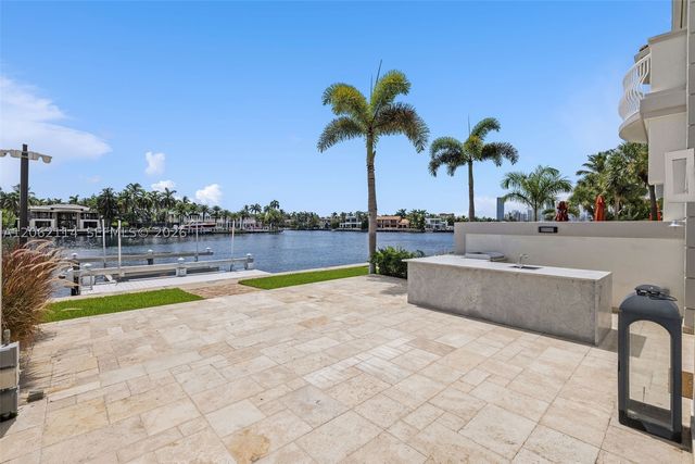21103 NE 38th Ave 77, Aventura, FL 33180