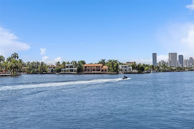 21103 NE 38th Ave 77, Aventura, FL 33180