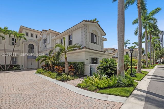 21103 NE 38th Ave 77, Aventura, FL 33180