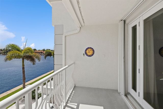 21103 NE 38th Ave 77, Aventura, FL 33180