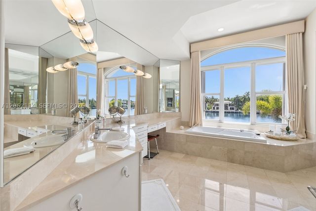 21103 NE 38th Ave 77, Aventura, FL 33180