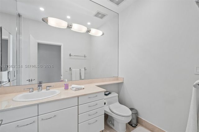 21103 NE 38th Ave 77, Aventura, FL 33180