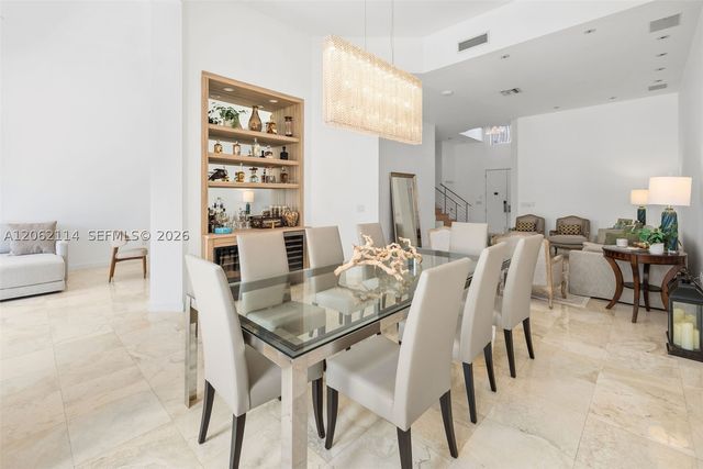 21103 NE 38th Ave 77, Aventura, FL 33180