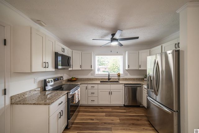 100 Clear Creek, Paducah, KY 42001