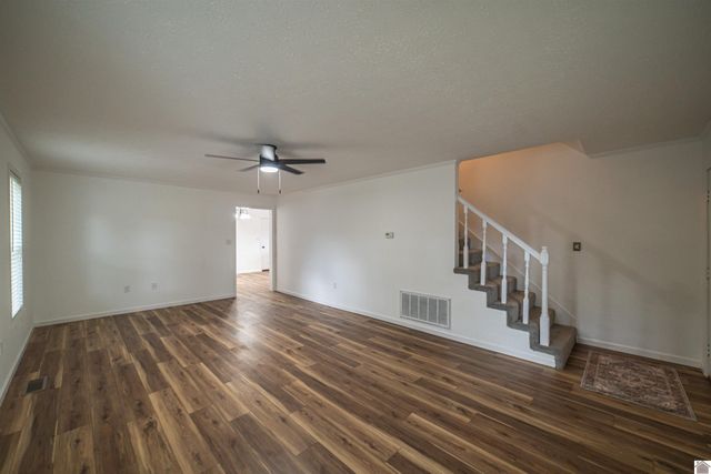 100 Clear Creek, Paducah, KY 42001