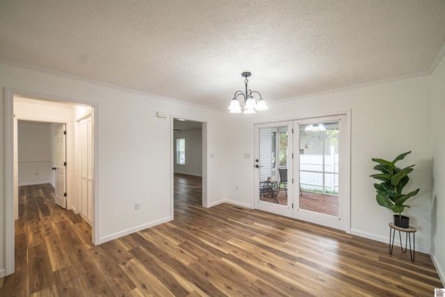 100 Clear Creek, Paducah, KY 42001