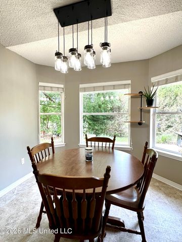 3031 Brookwood Drive, Ocean Springs, MS 39564