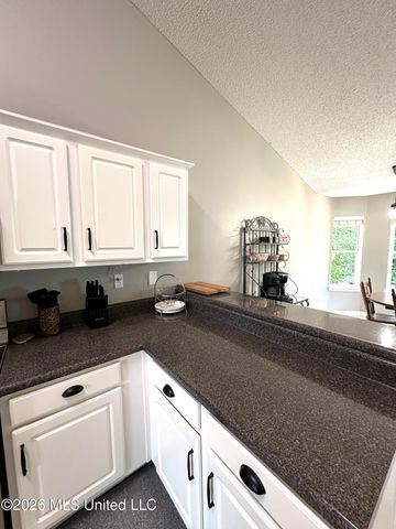 3031 Brookwood Drive, Ocean Springs, MS 39564