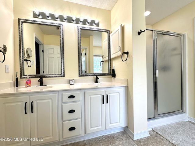3031 Brookwood Drive, Ocean Springs, MS 39564