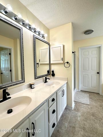 3031 Brookwood Drive, Ocean Springs, MS 39564