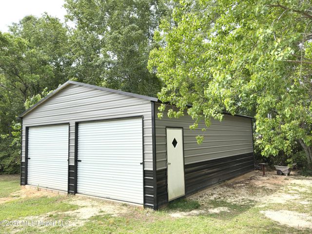 3031 Brookwood Drive, Ocean Springs, MS 39564