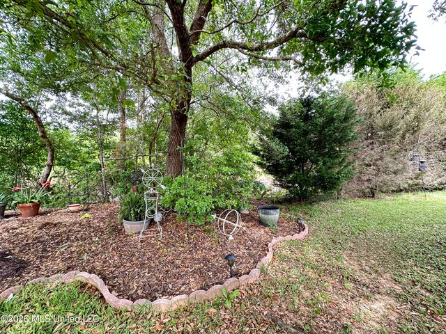 3031 Brookwood Drive, Ocean Springs, MS 39564